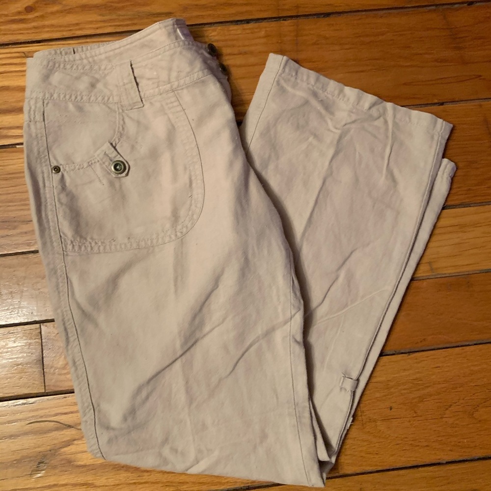 Maurice’s size 7/8 khaki pants